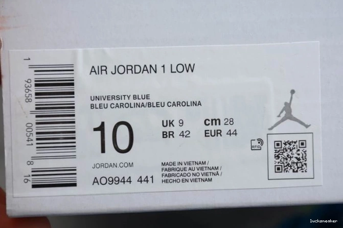 Cheap LUCY Air Low AO9944-441 (W) UNC 1 Jordan 0630